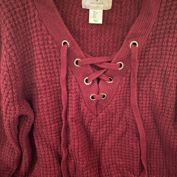 Ruby Moon Sweater - Picture 3 of 3